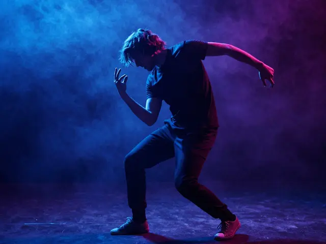 Dubstep Dance: How to Turn Bass Drops into a High-Intensity Workout